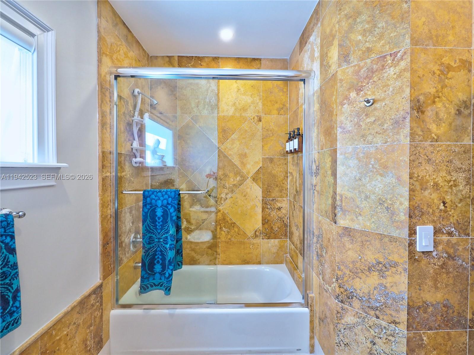 CORAL GABLES SEC E - Residential