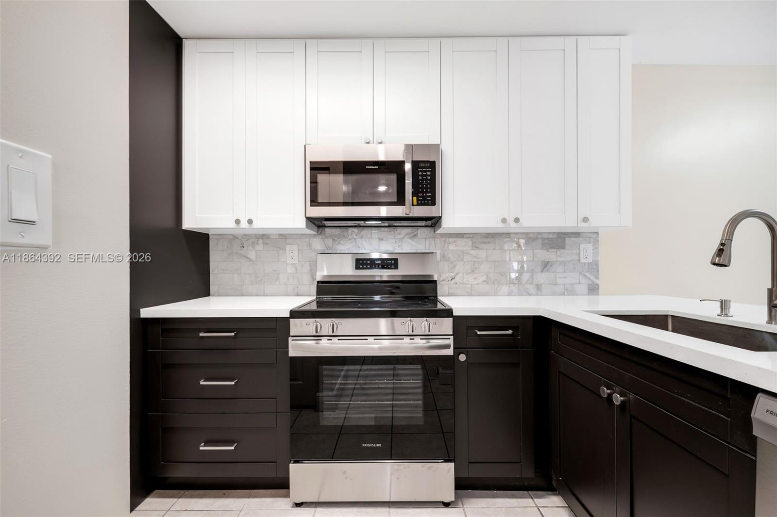 THE COURTS AT KENDALL - Residential