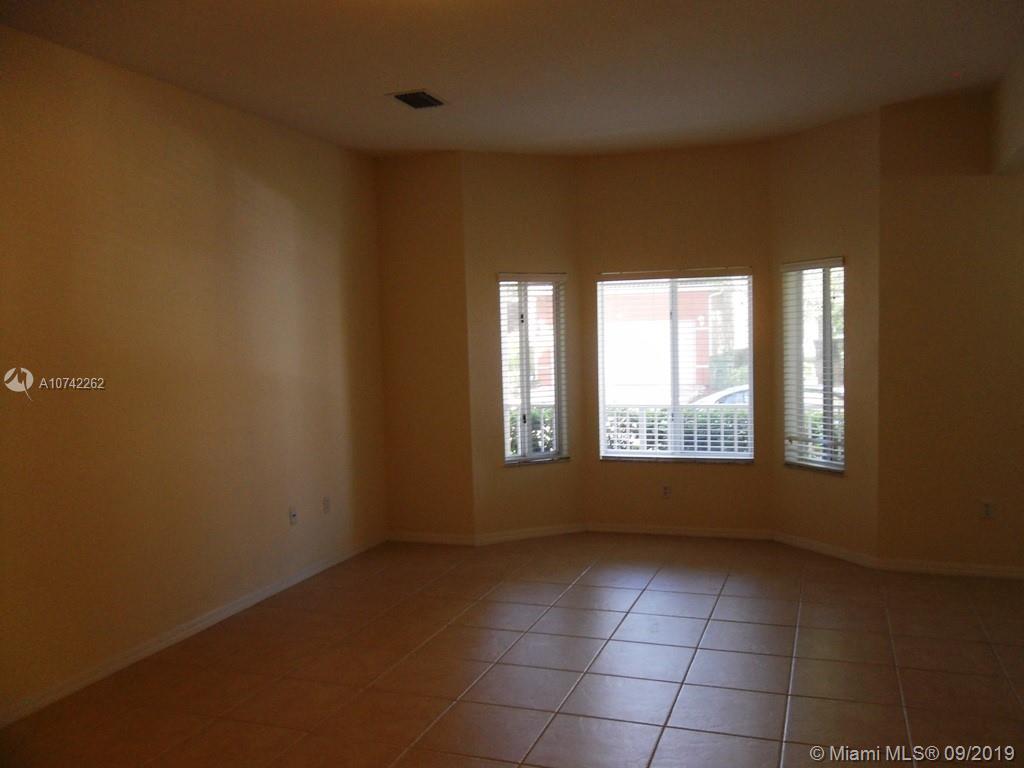 TOWNGATE NORTH - Residential Lease