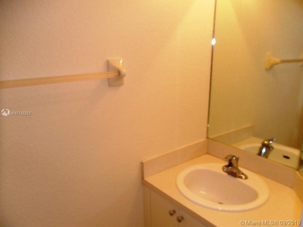 TOWNGATE NORTH - Residential Lease