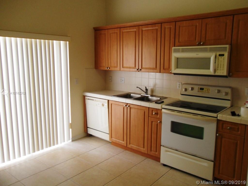 TOWNGATE NORTH - Residential Lease