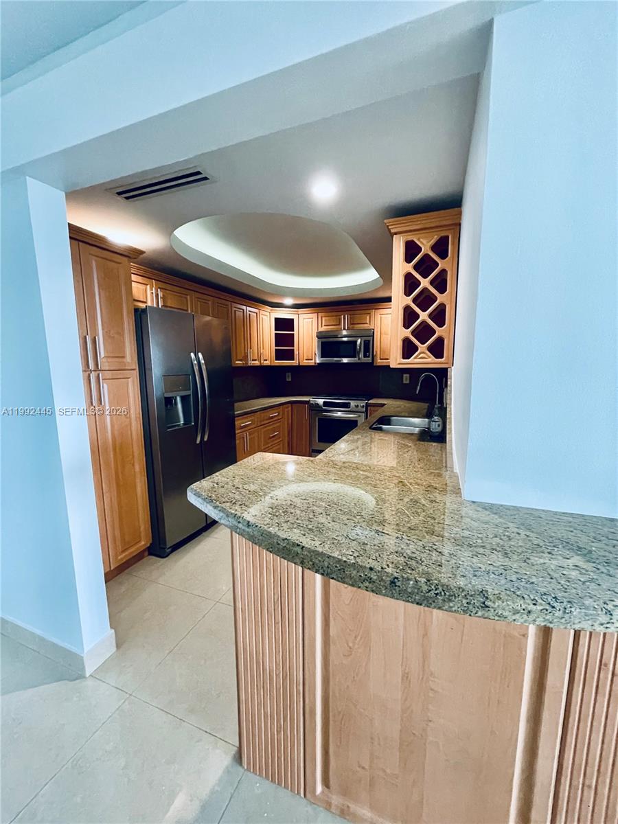 3140 S Ocean Dr 1105