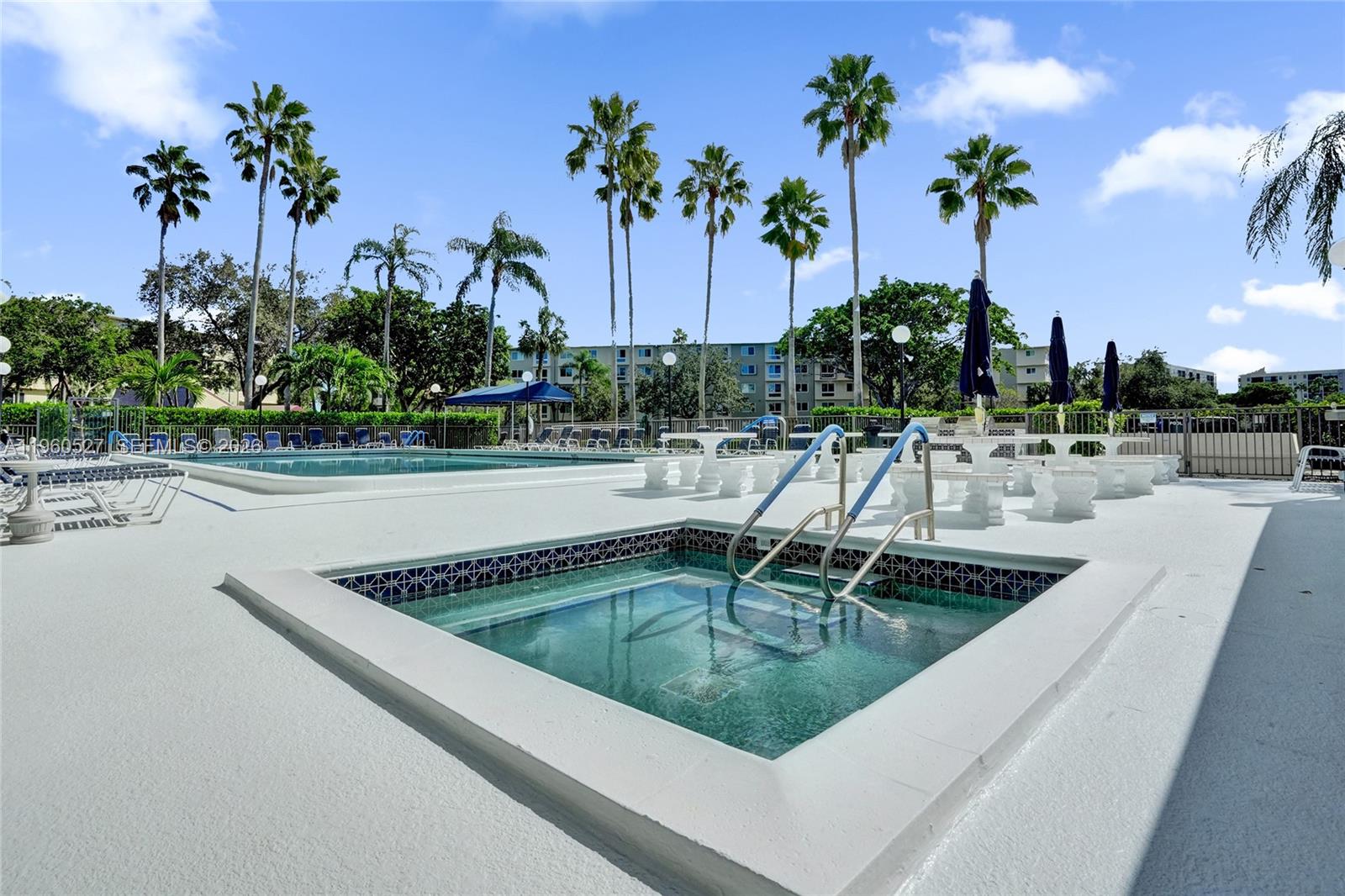 CYPRESS BEND CONDOMINIUM - Residential