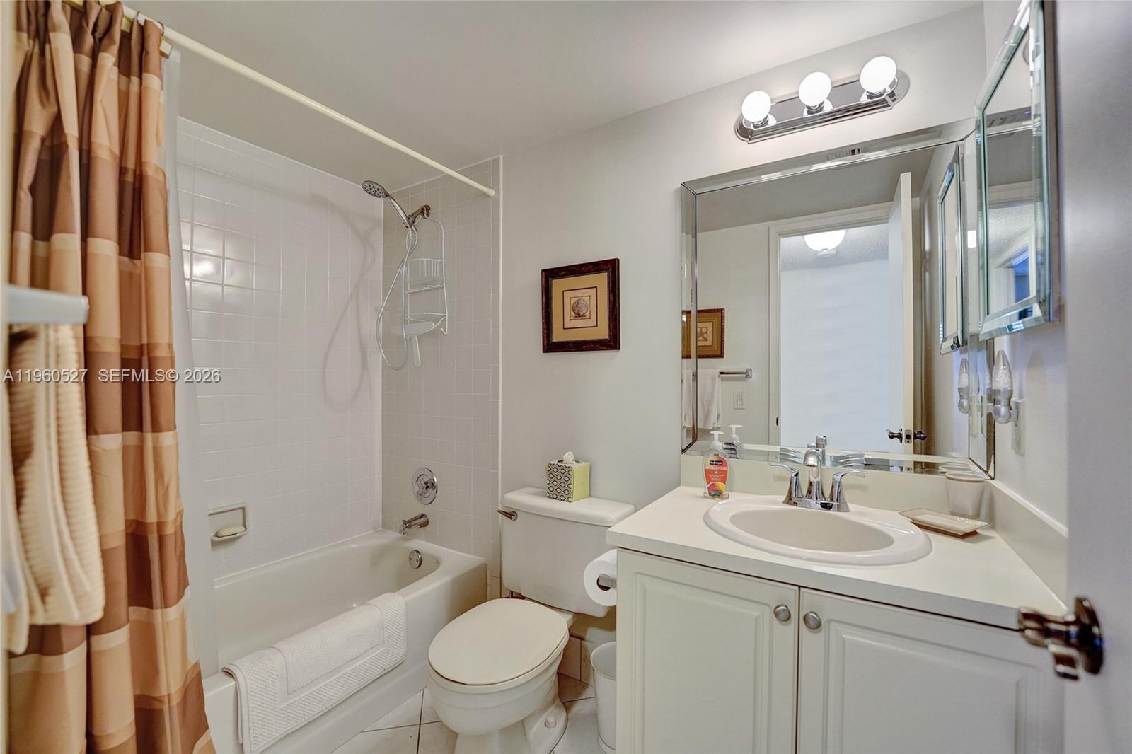 CYPRESS BEND CONDOMINIUM - Residential