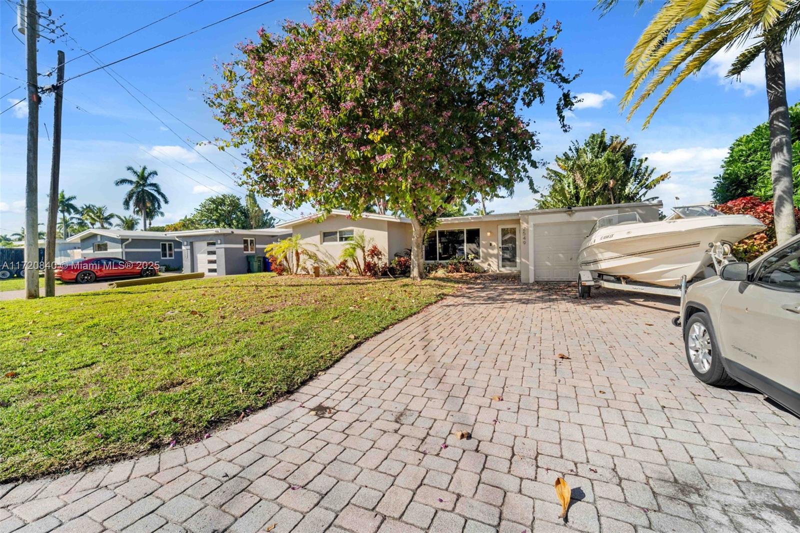 LAUDERDALE ISLES NO 2 - Residential