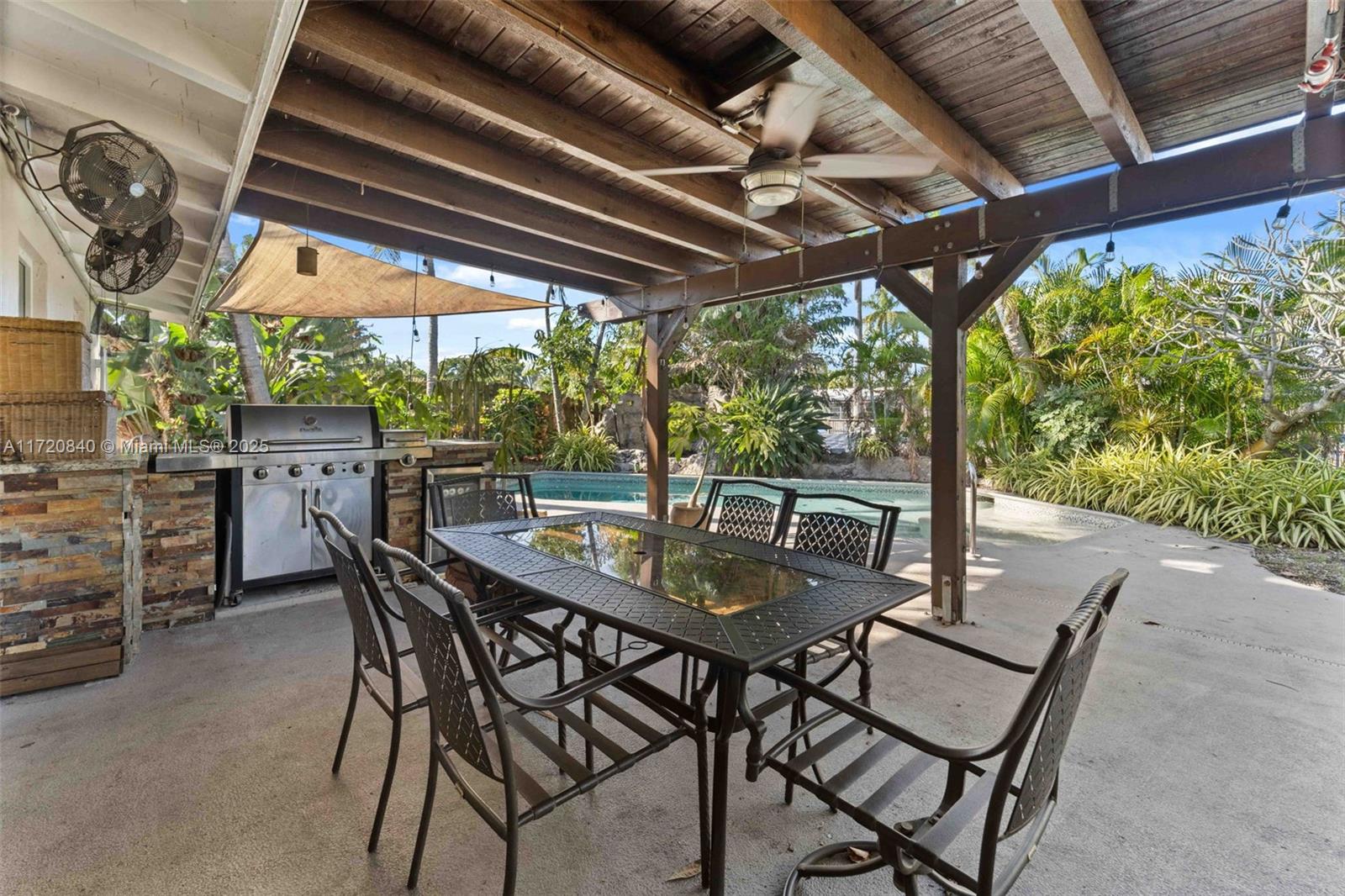 LAUDERDALE ISLES NO 2 - Residential