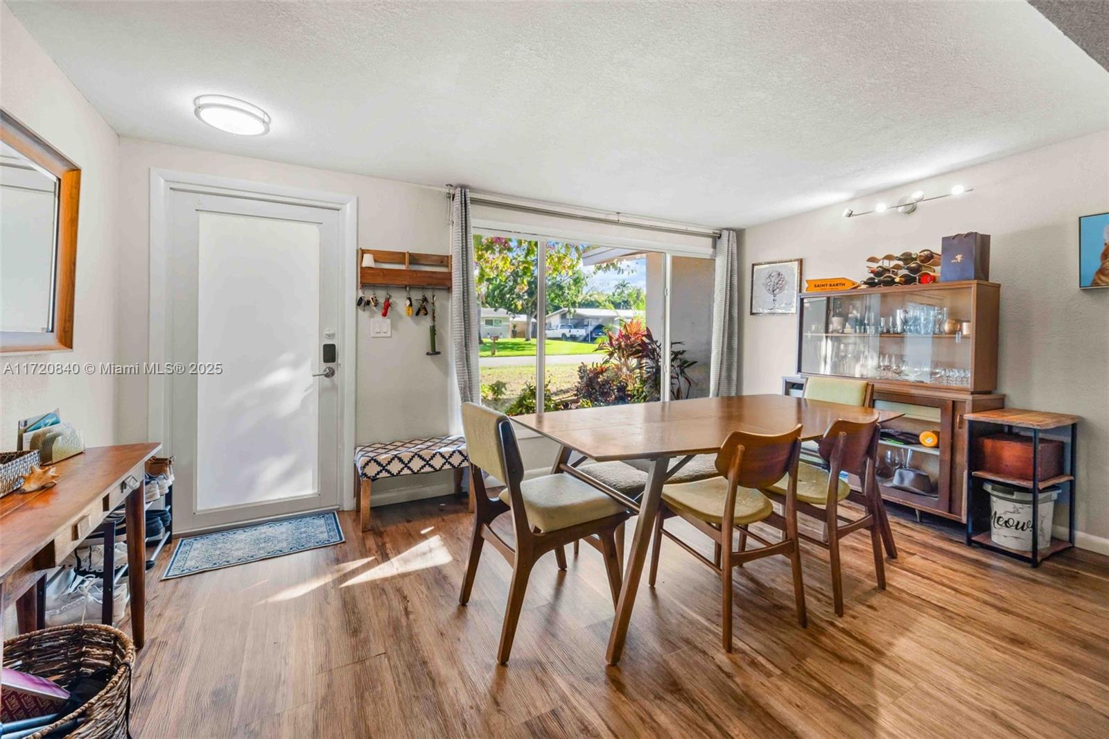LAUDERDALE ISLES NO 2 - Residential