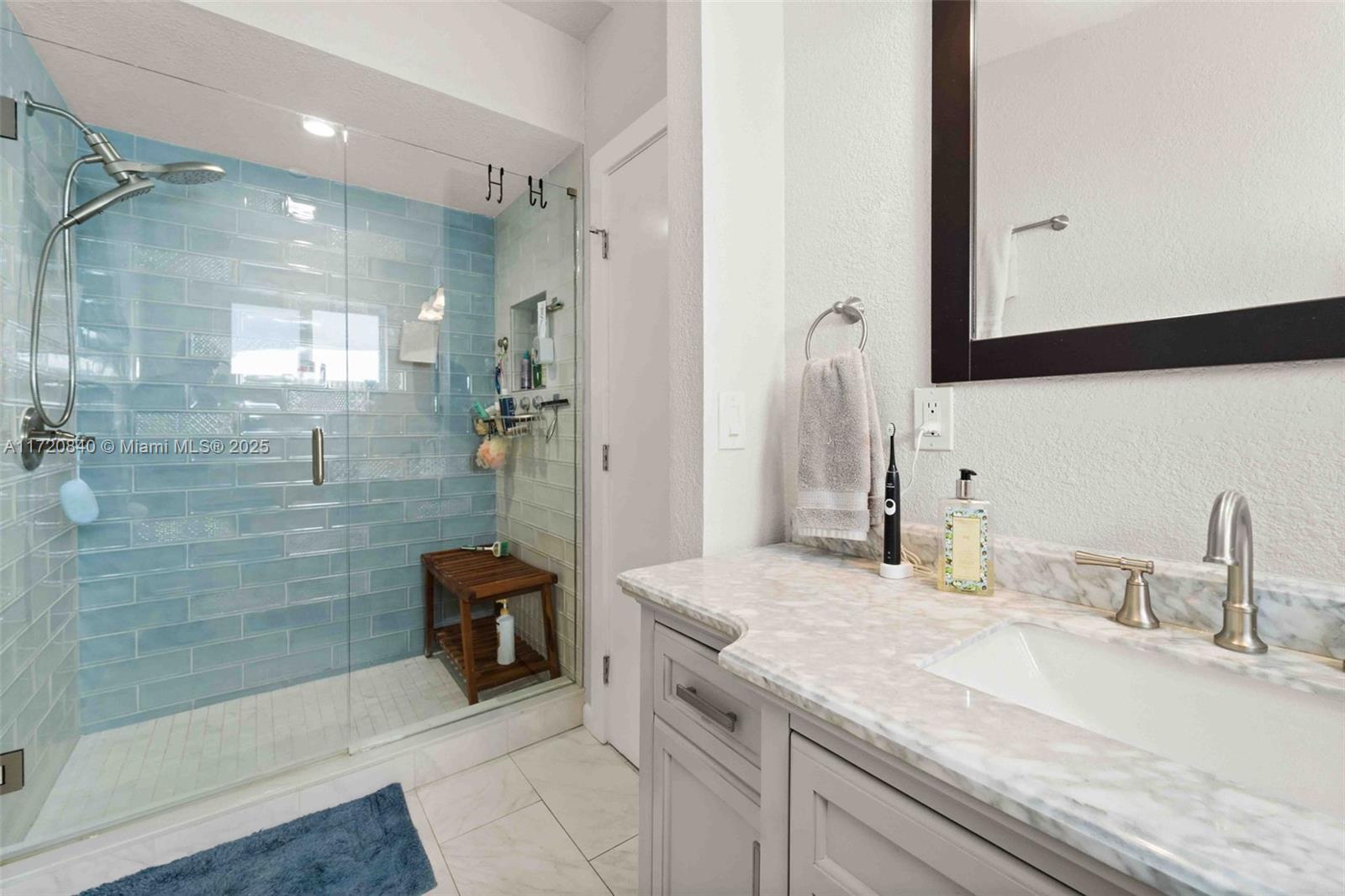 LAUDERDALE ISLES NO 2 - Residential