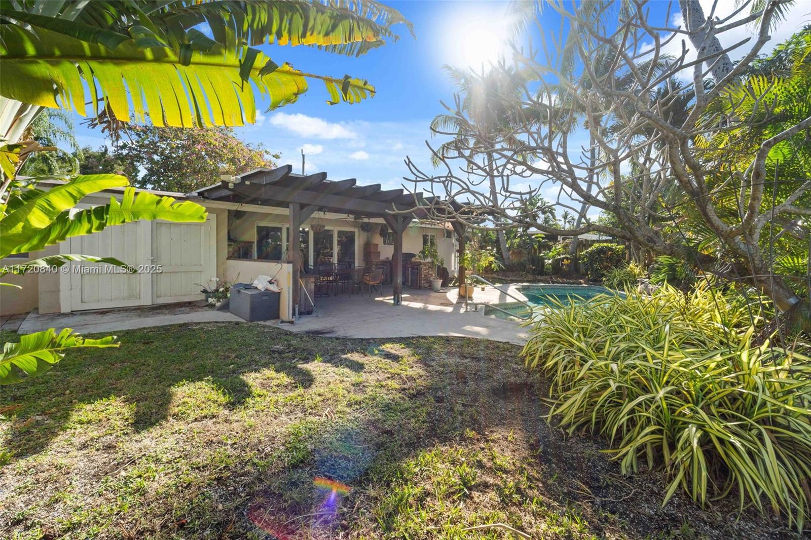 LAUDERDALE ISLES NO 2 - Residential