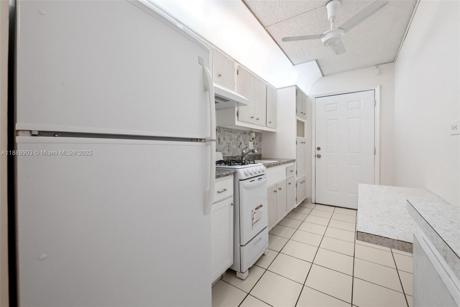 RO-MONT SOUTH CONDO K - Residential Lease