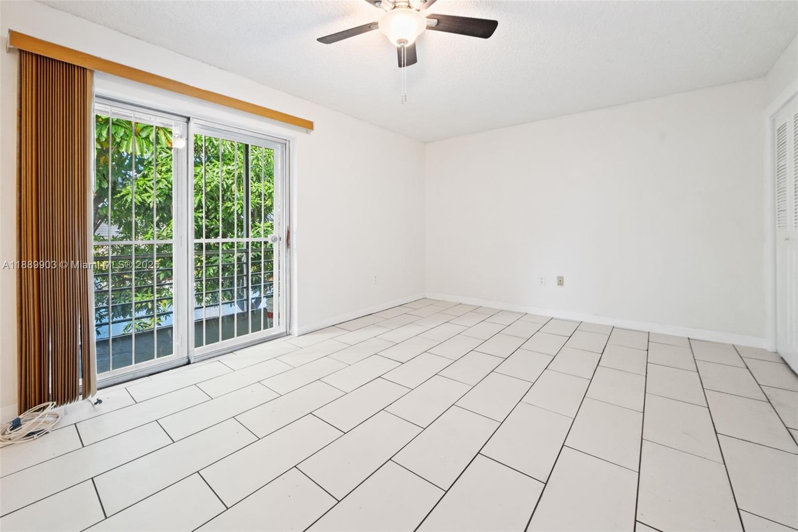 RO-MONT SOUTH CONDO K - Residential Lease