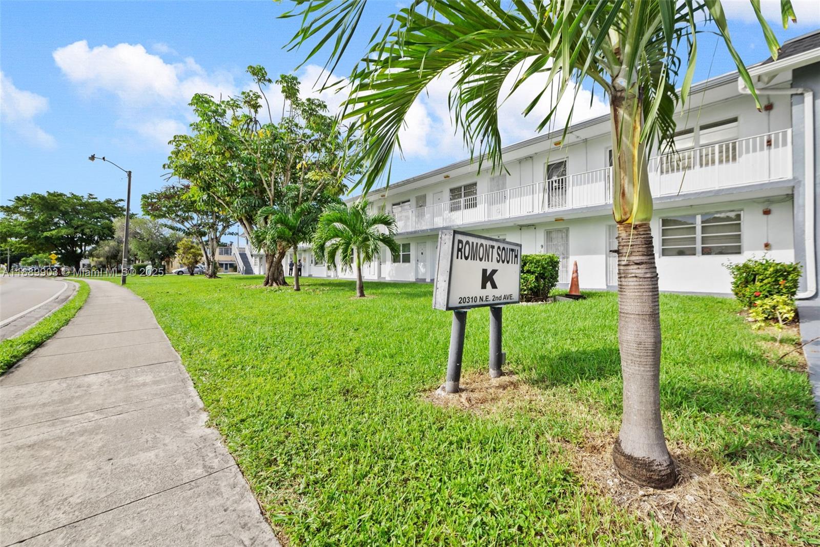 RO-MONT SOUTH CONDO K - Residential Lease