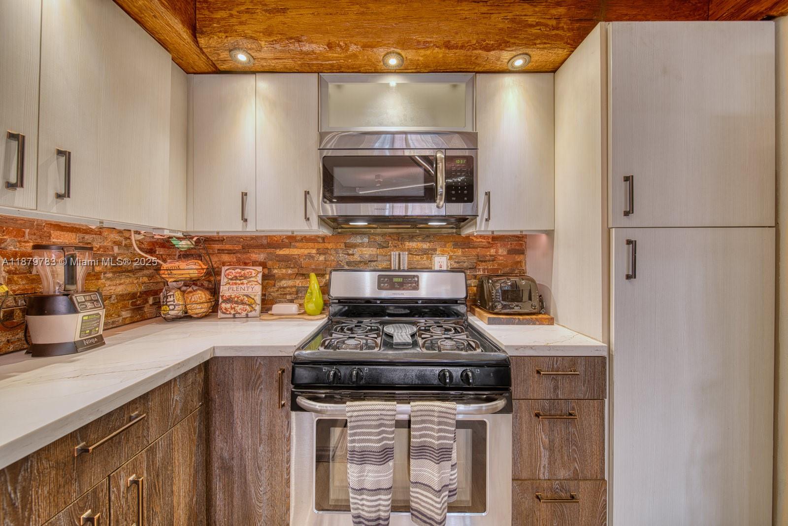 SNAPPER VILLAGE PHASE II - Residential