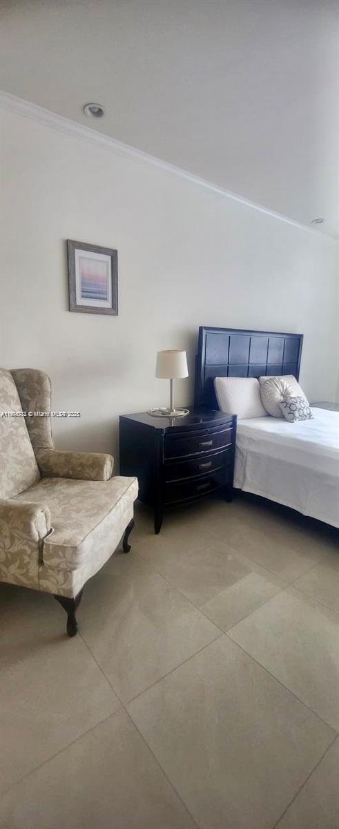 THE DECOPLAGE CONDO - Residential Lease