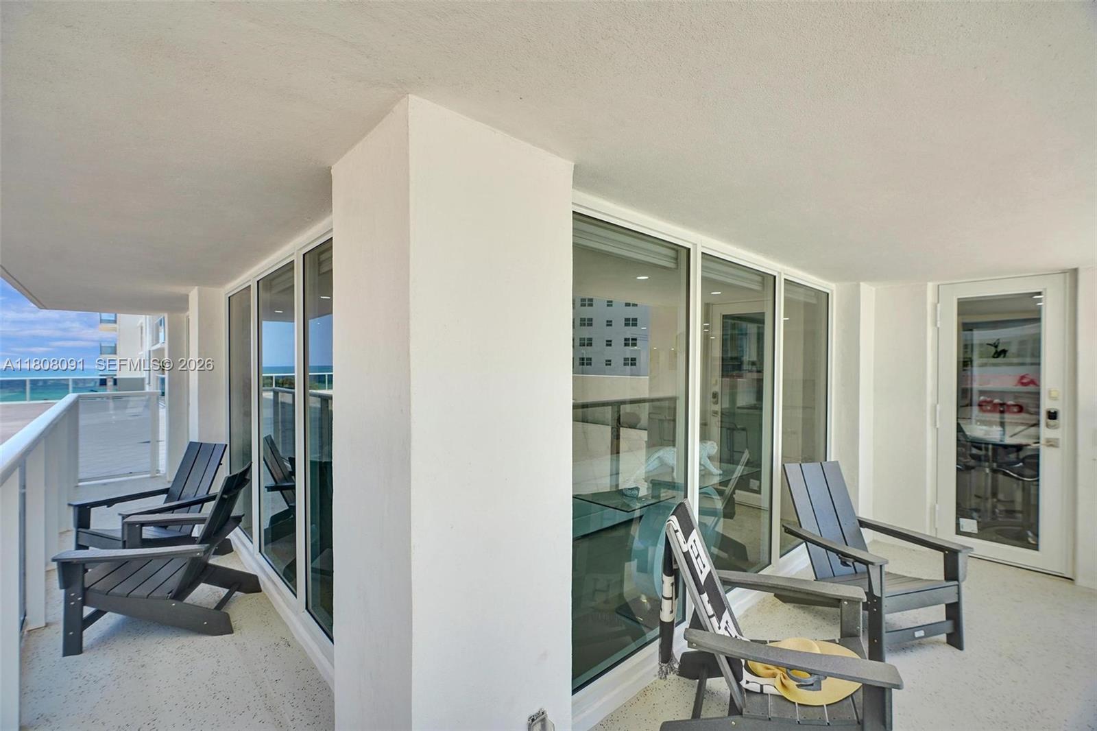 AQUARIUS CONDO - Residential
