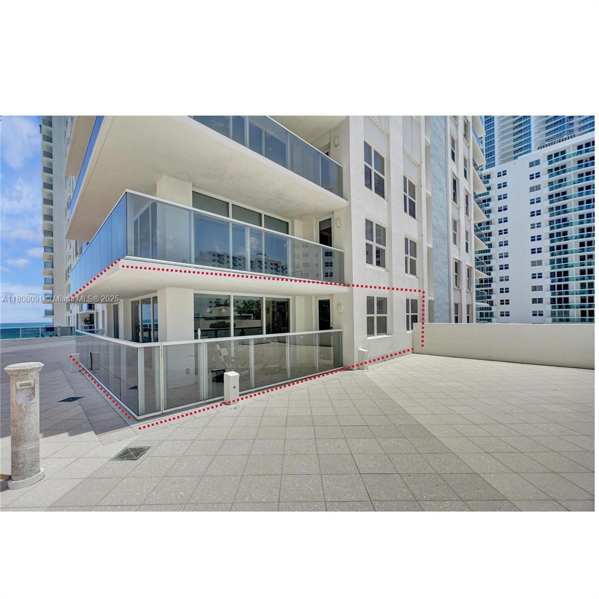 AQUARIUS CONDO - Residential