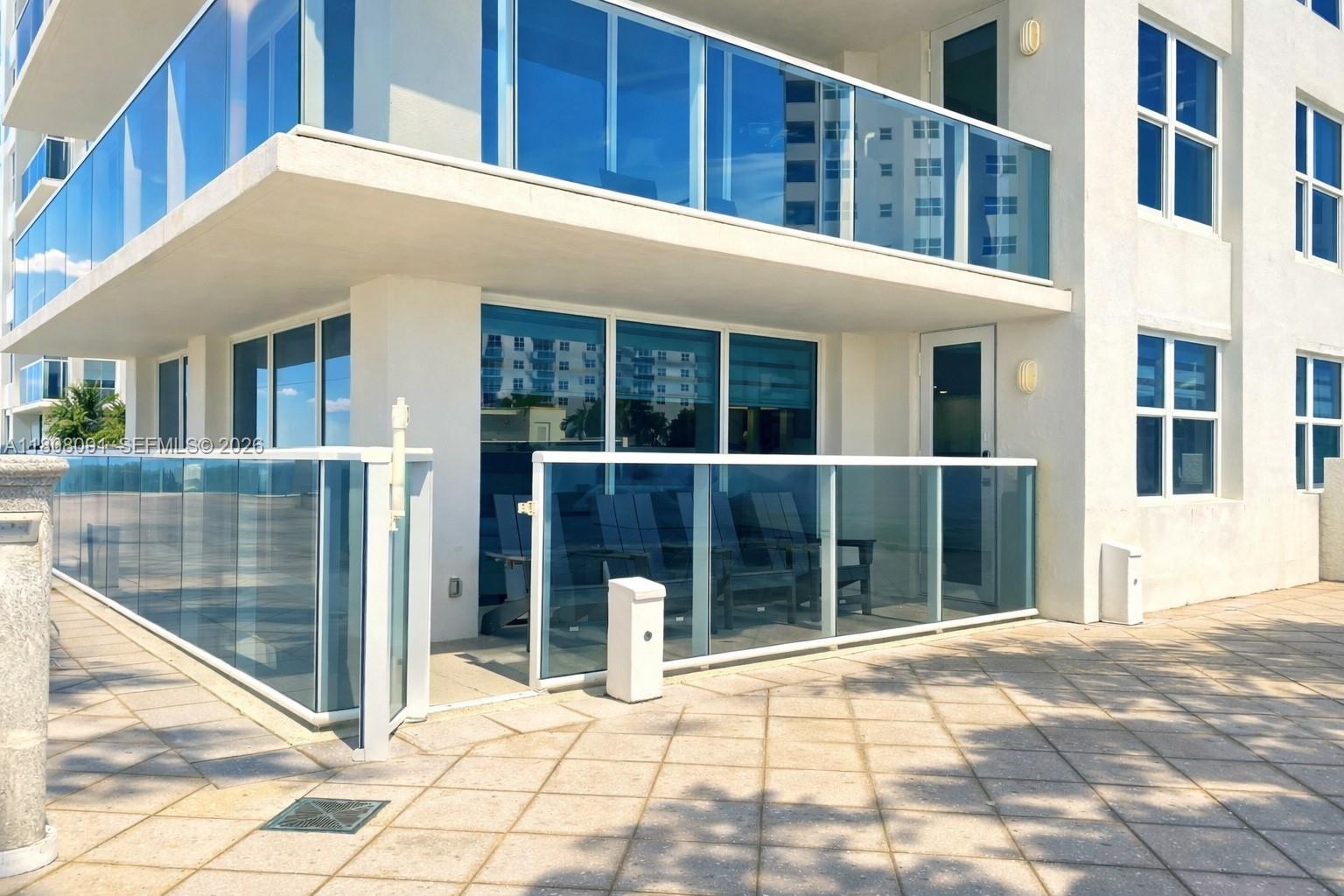 AQUARIUS CONDO - Residential