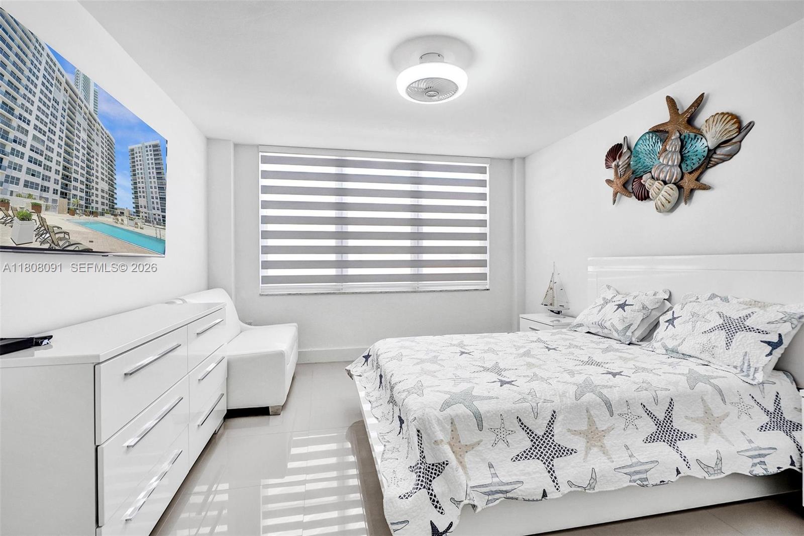 AQUARIUS CONDO - Residential