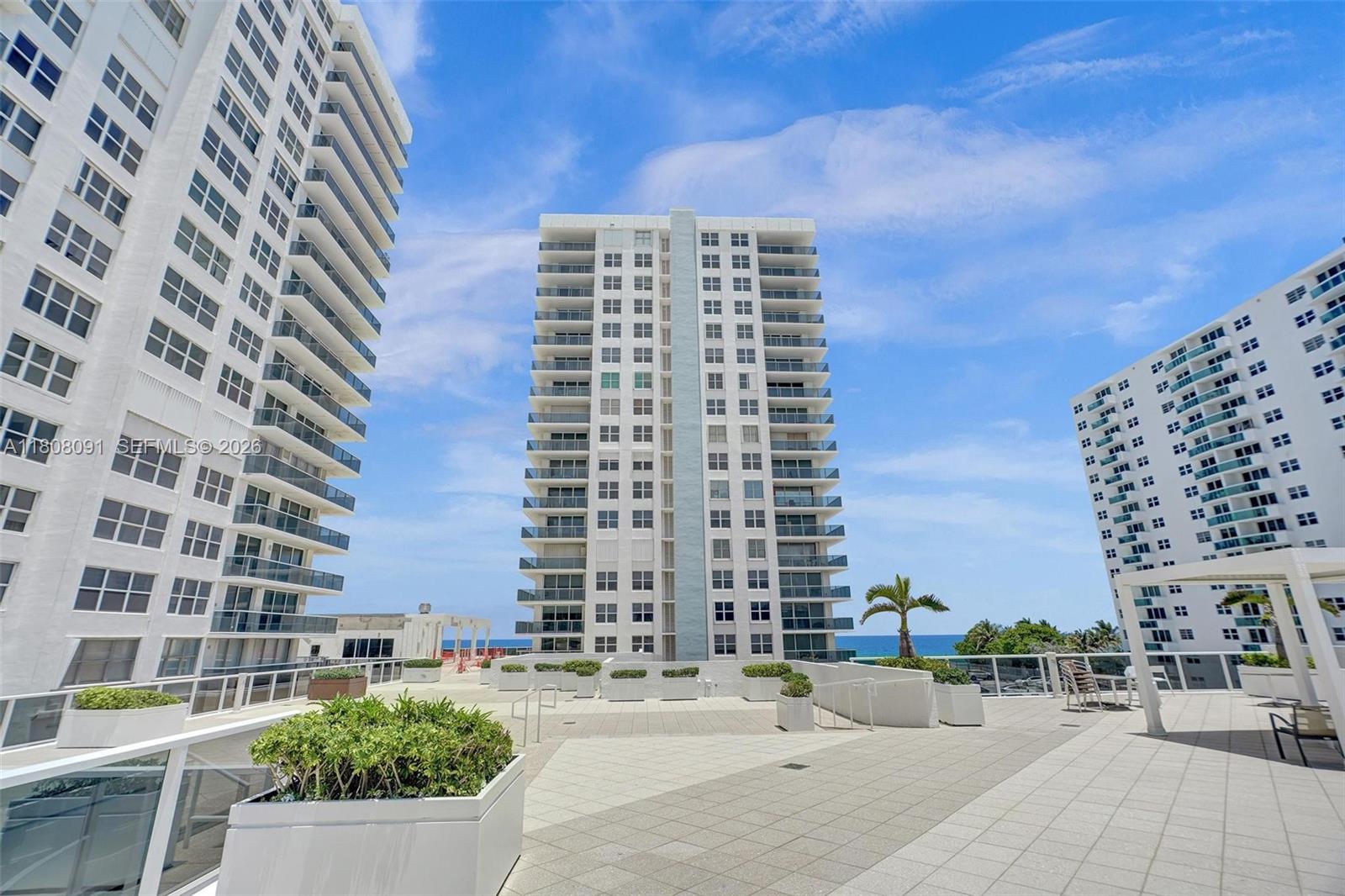 AQUARIUS CONDO - Residential