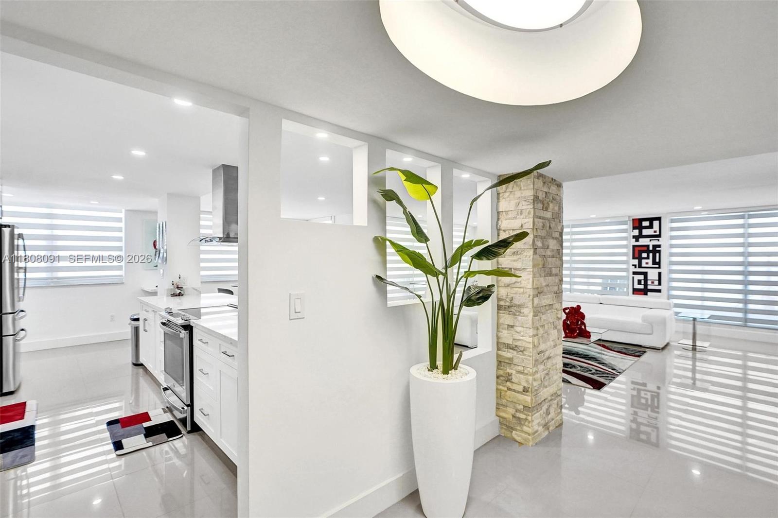 AQUARIUS CONDO - Residential