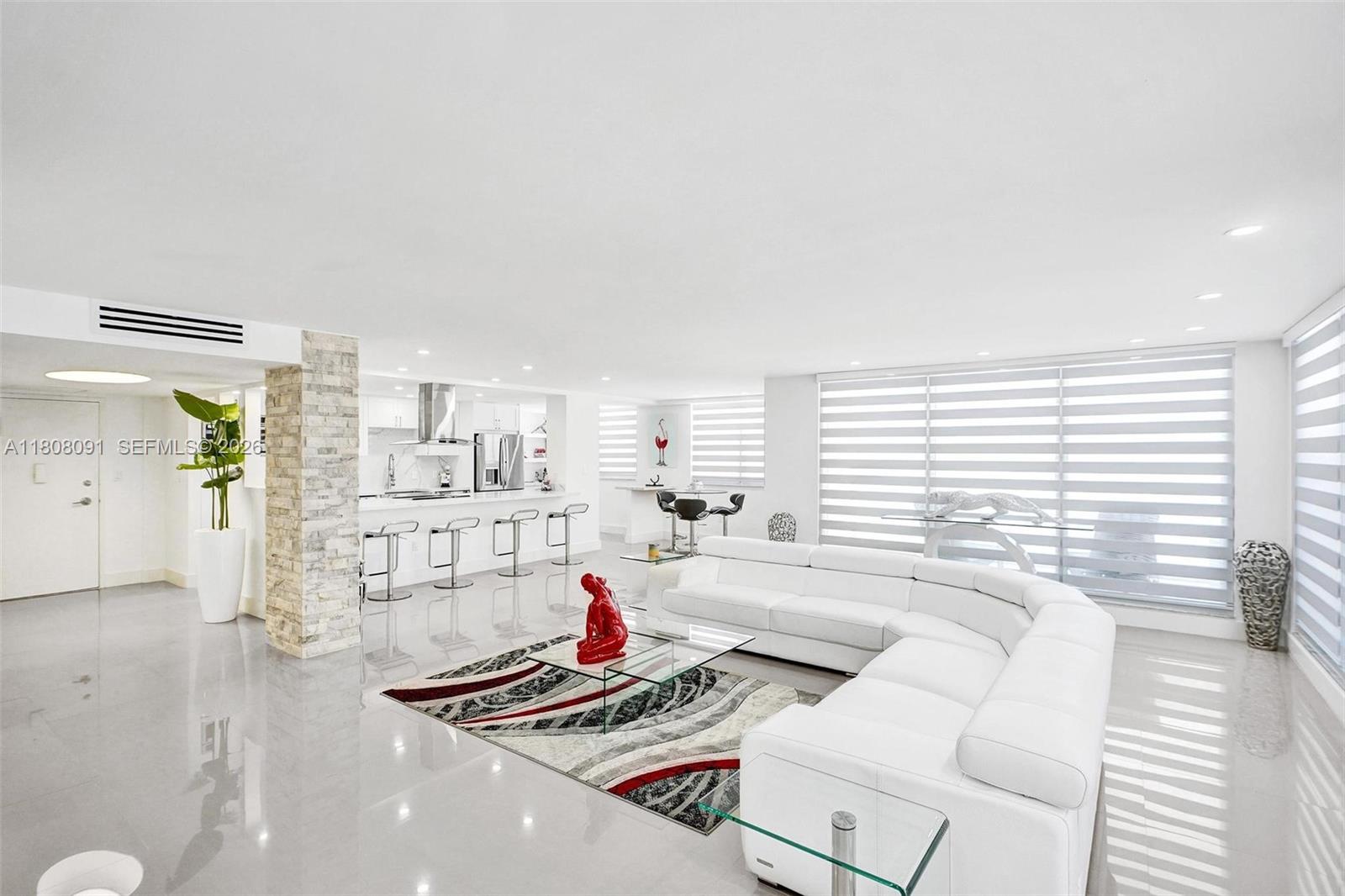 AQUARIUS CONDO - Residential