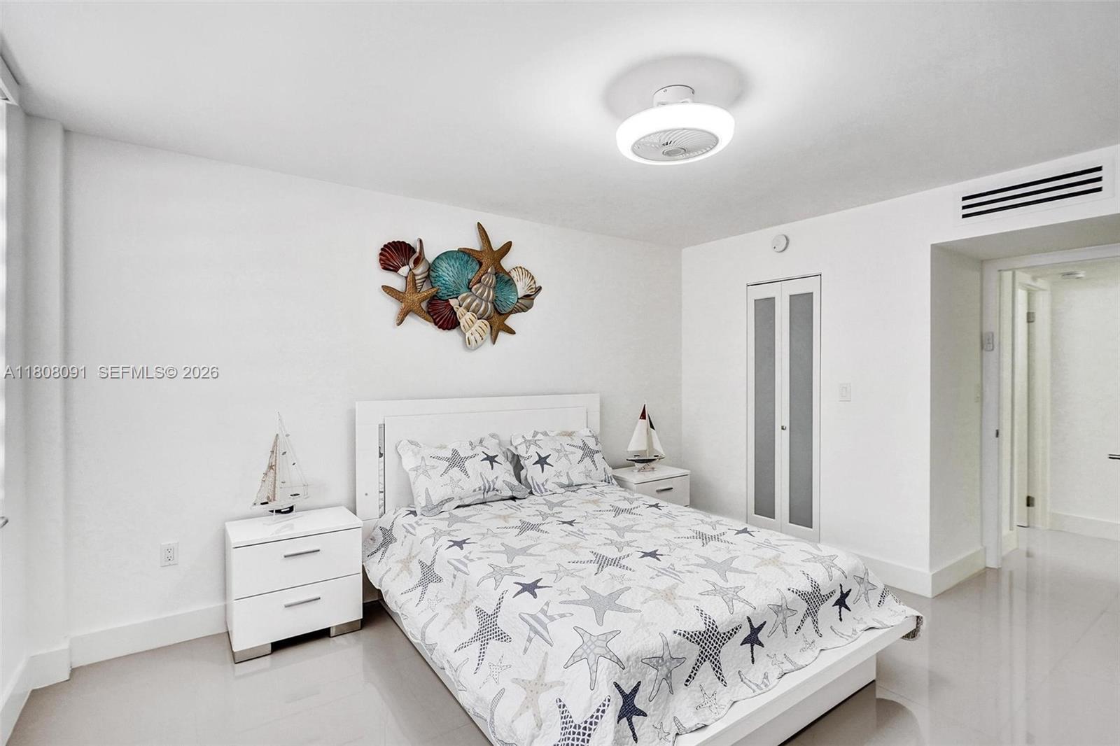 AQUARIUS CONDO - Residential