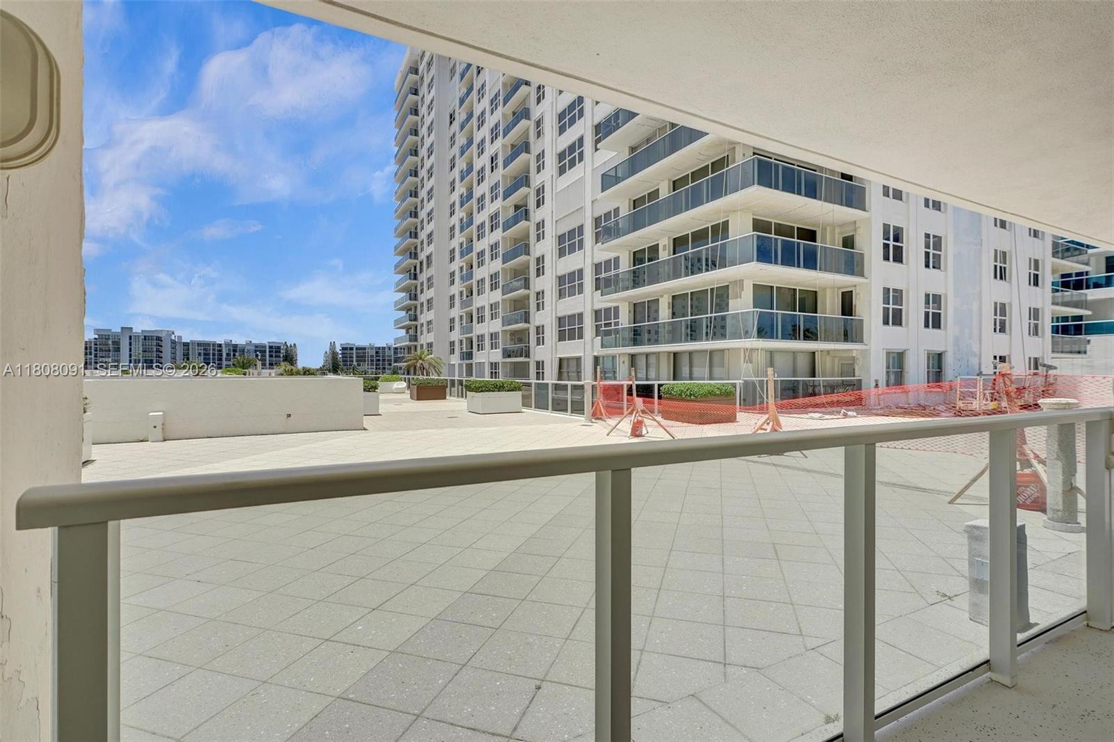 AQUARIUS CONDO - Residential