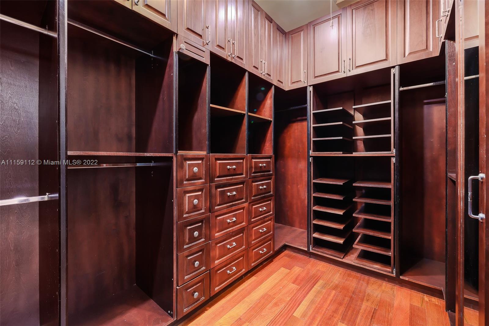 SUNILAND ESTATES 1ST ADDN - Residential