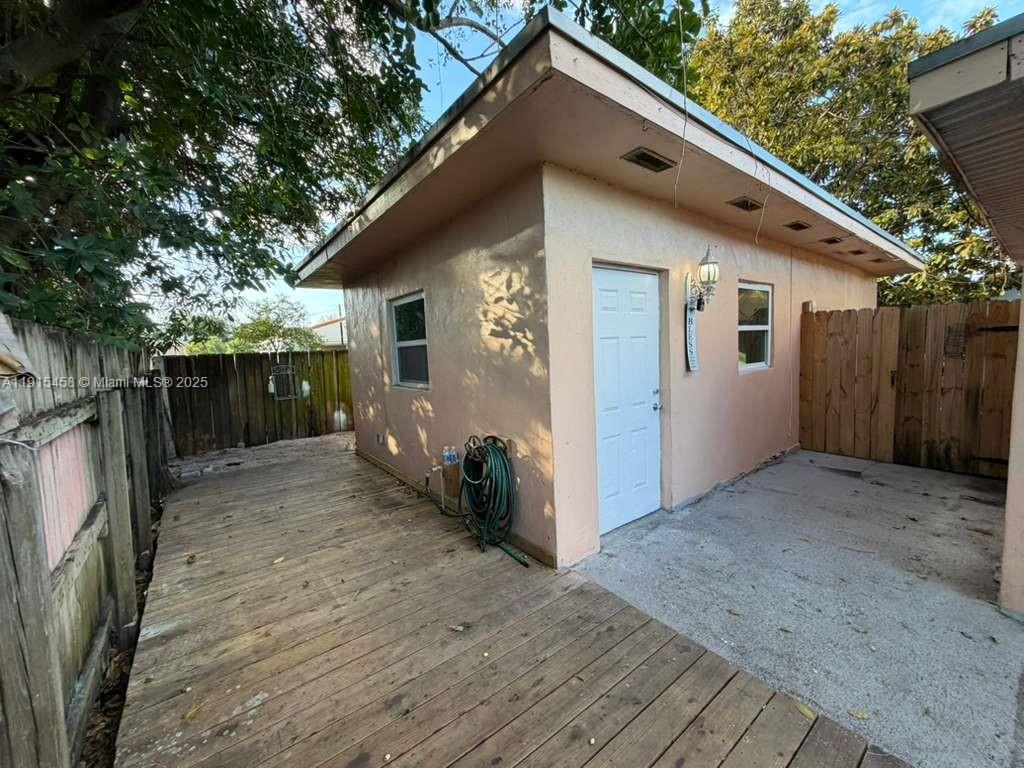 NINTH ST TERR - Residential Lease