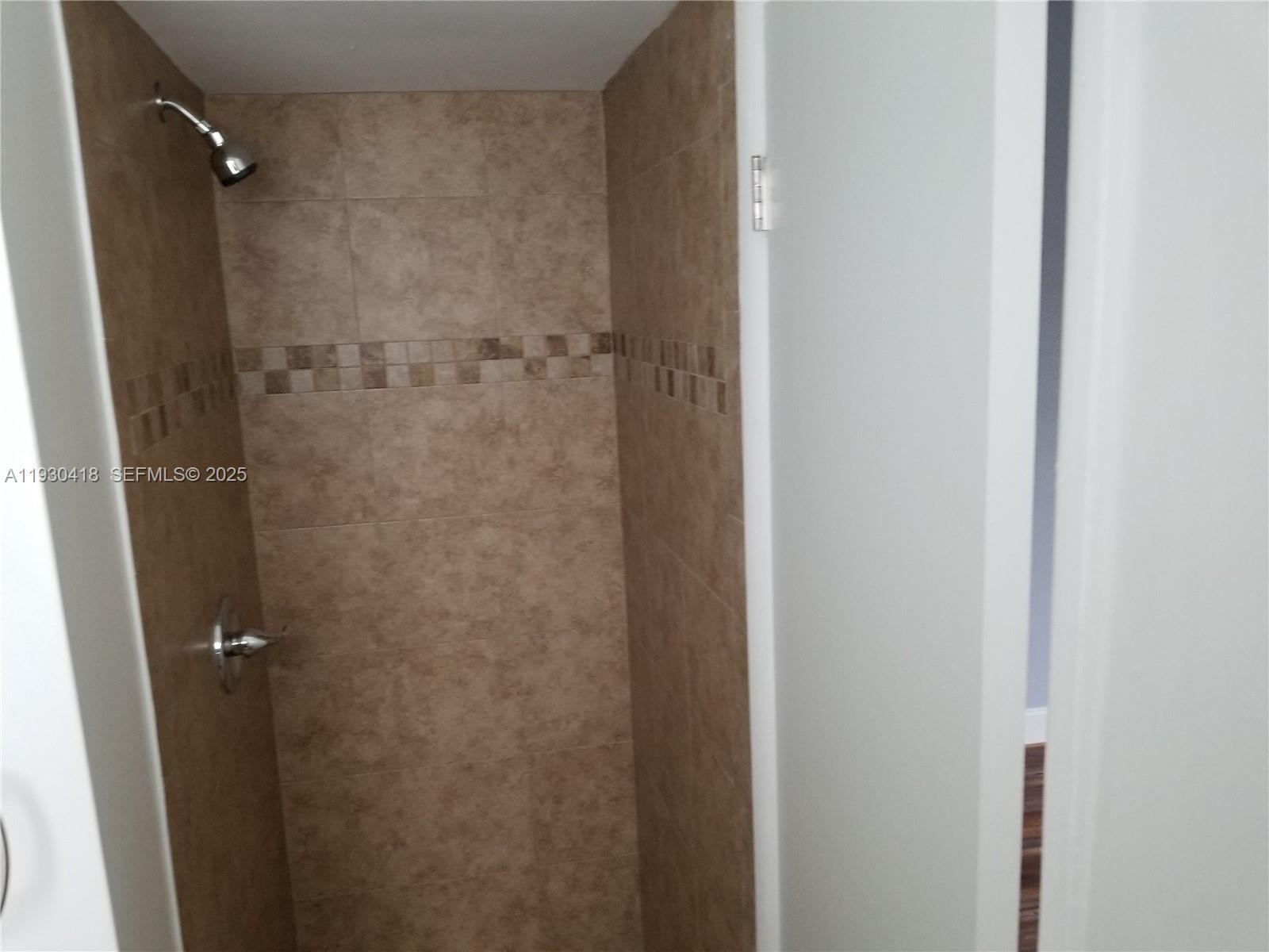 NEWPORT 2ND REV - Residential Lease