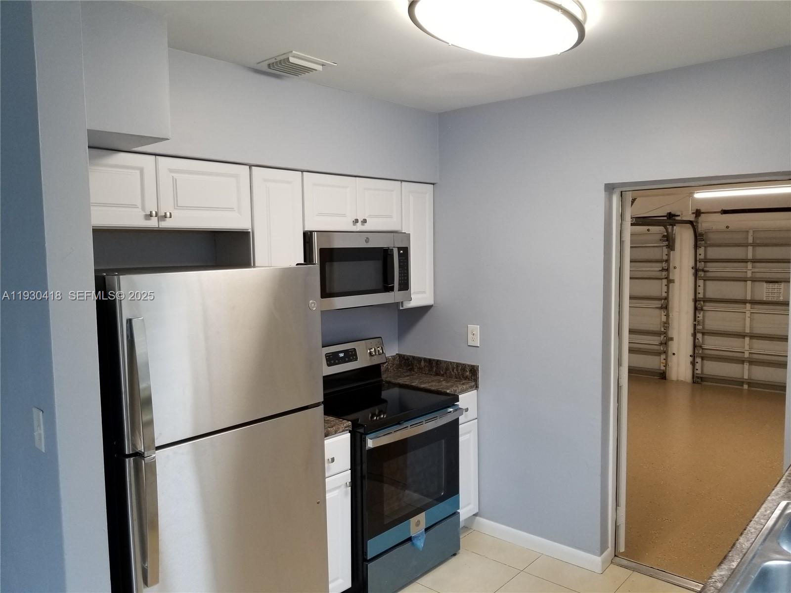 NEWPORT 2ND REV - Residential Lease