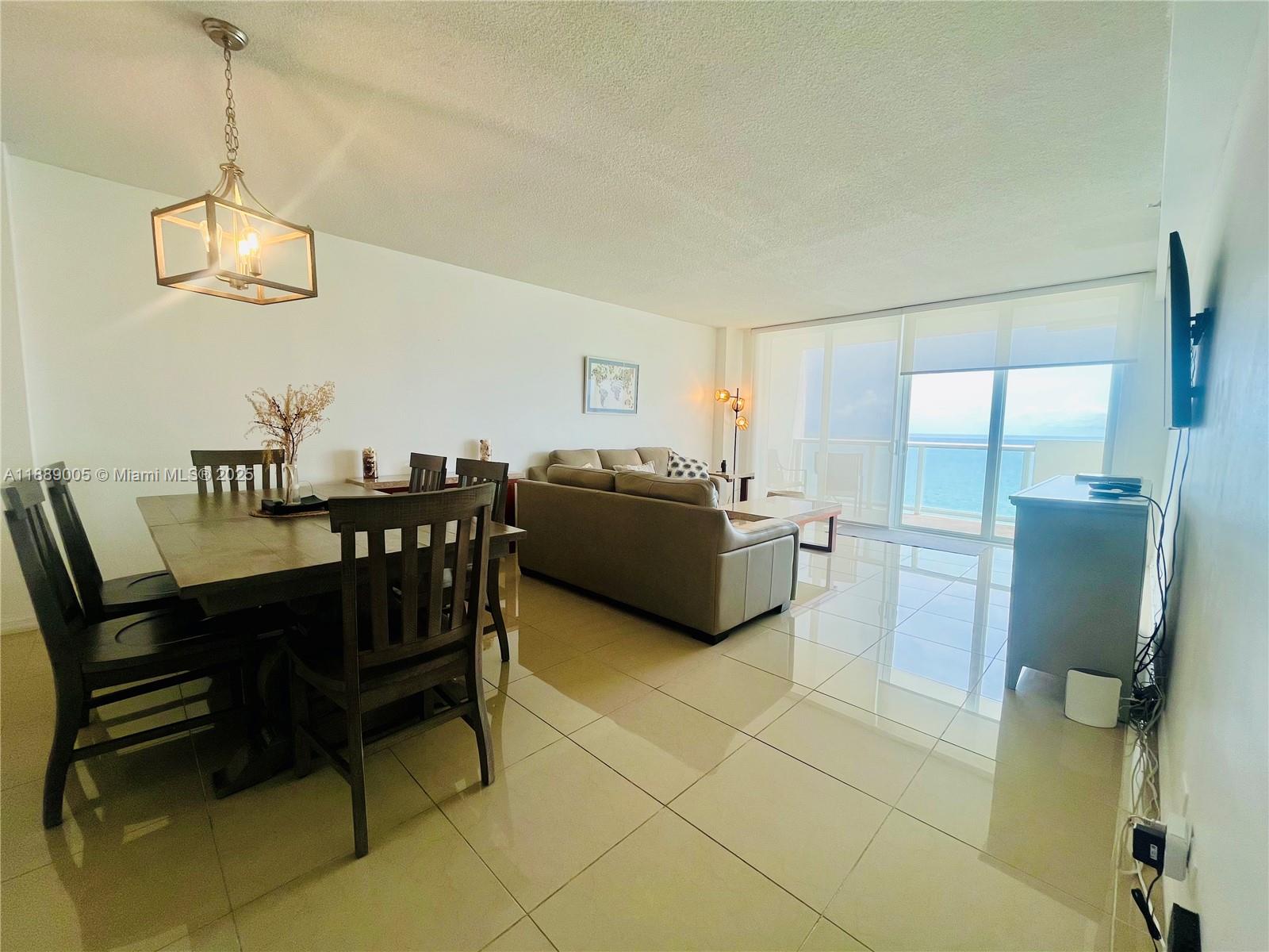 5601 Collins Ave 1607