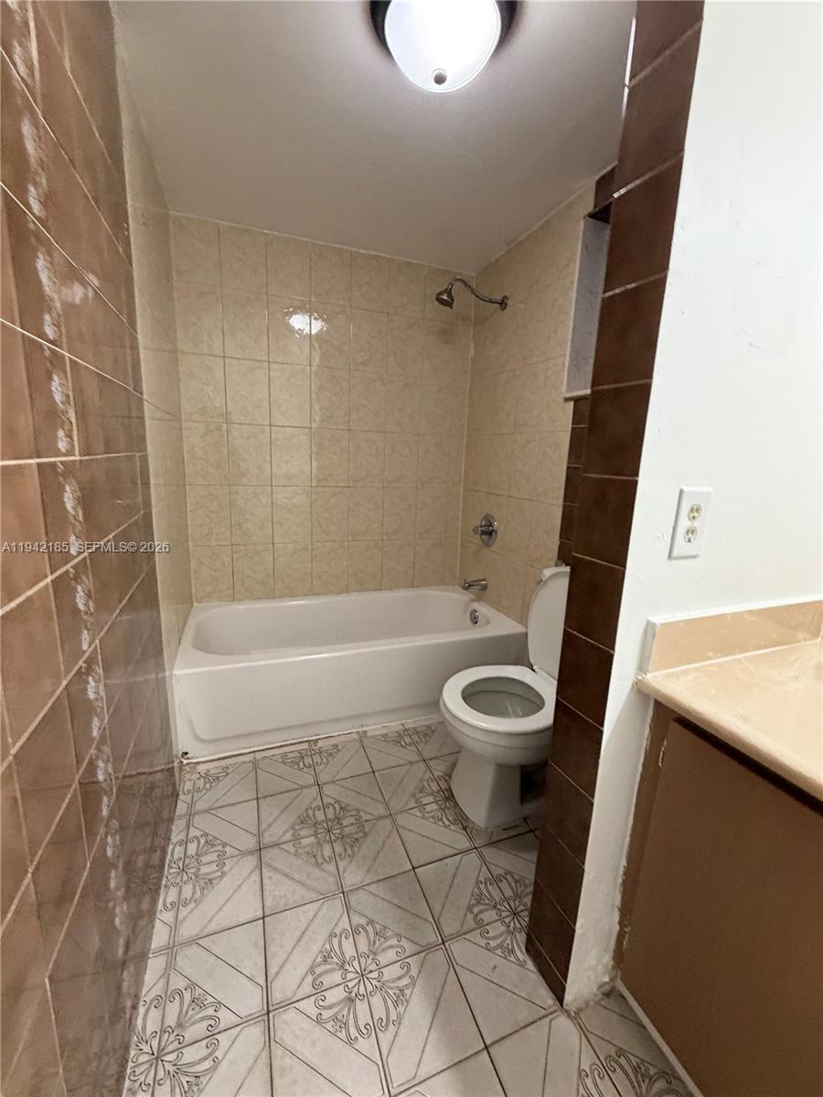 HIALEAH 13TH ADDN AMD PL - Residential Lease