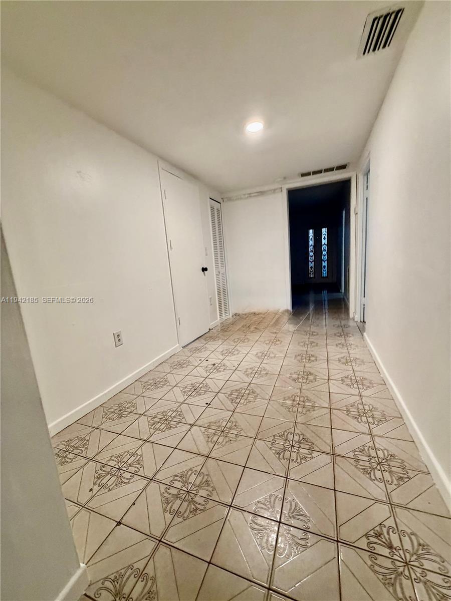 HIALEAH 13TH ADDN AMD PL - Residential Lease