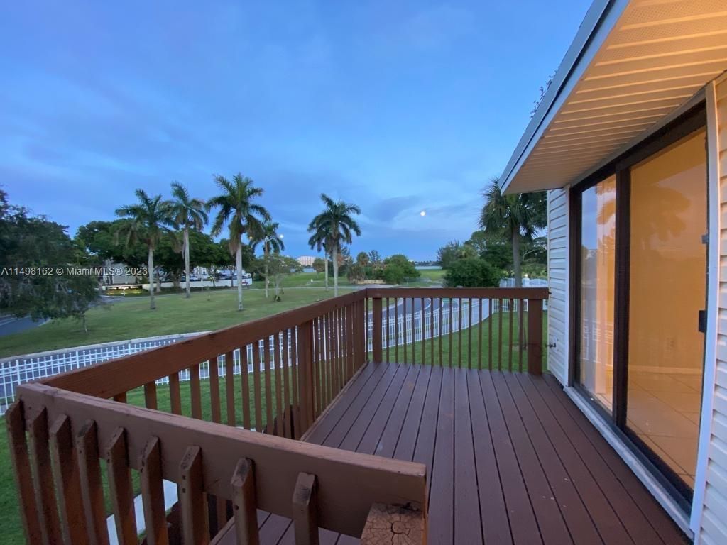 Photo of 629 Executive Center Dr #J203, West Palm Beach, FL 33401 (MLS # A11498162)