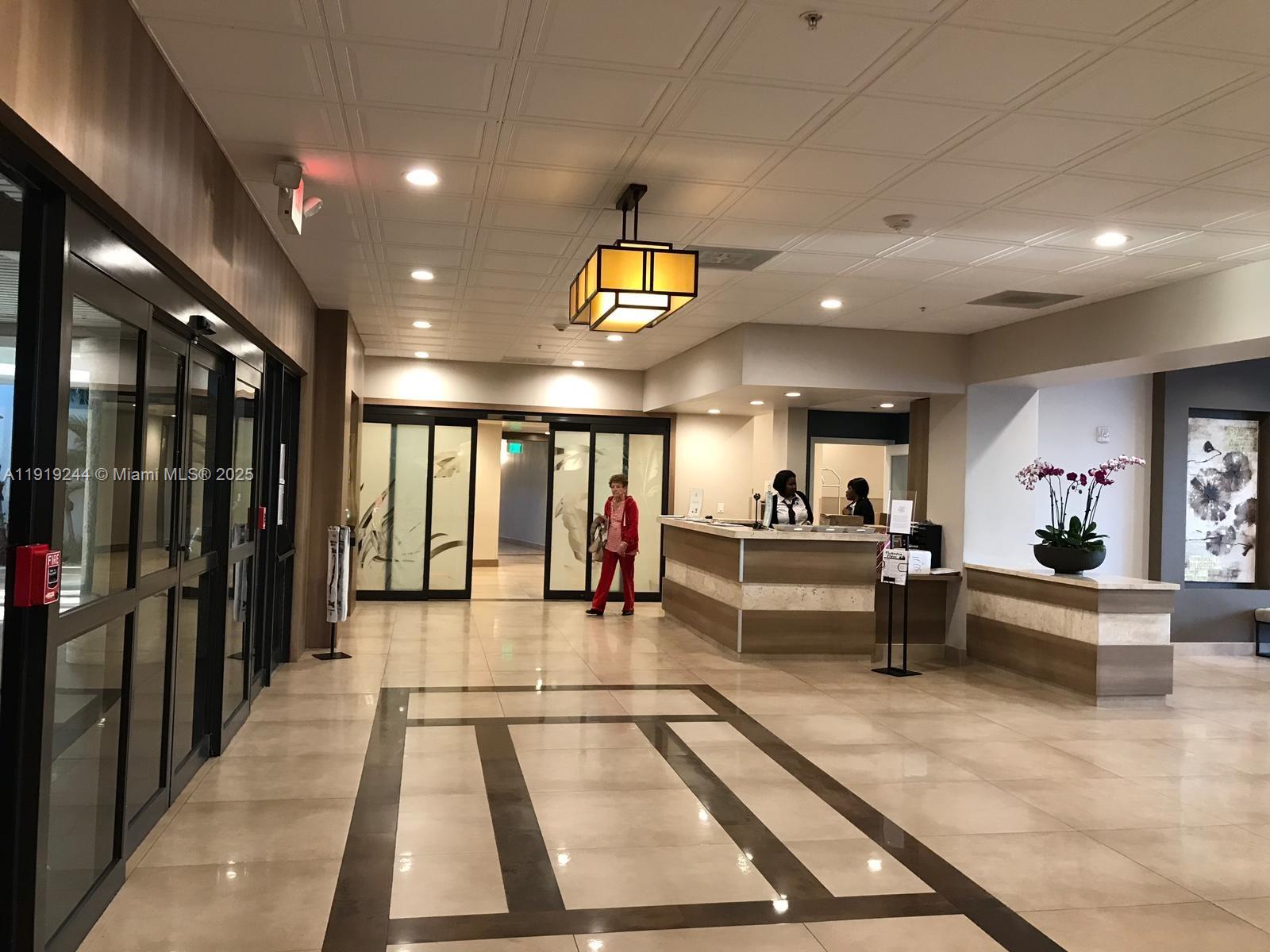 FLAMENCO CONDO TOWER I - Residential