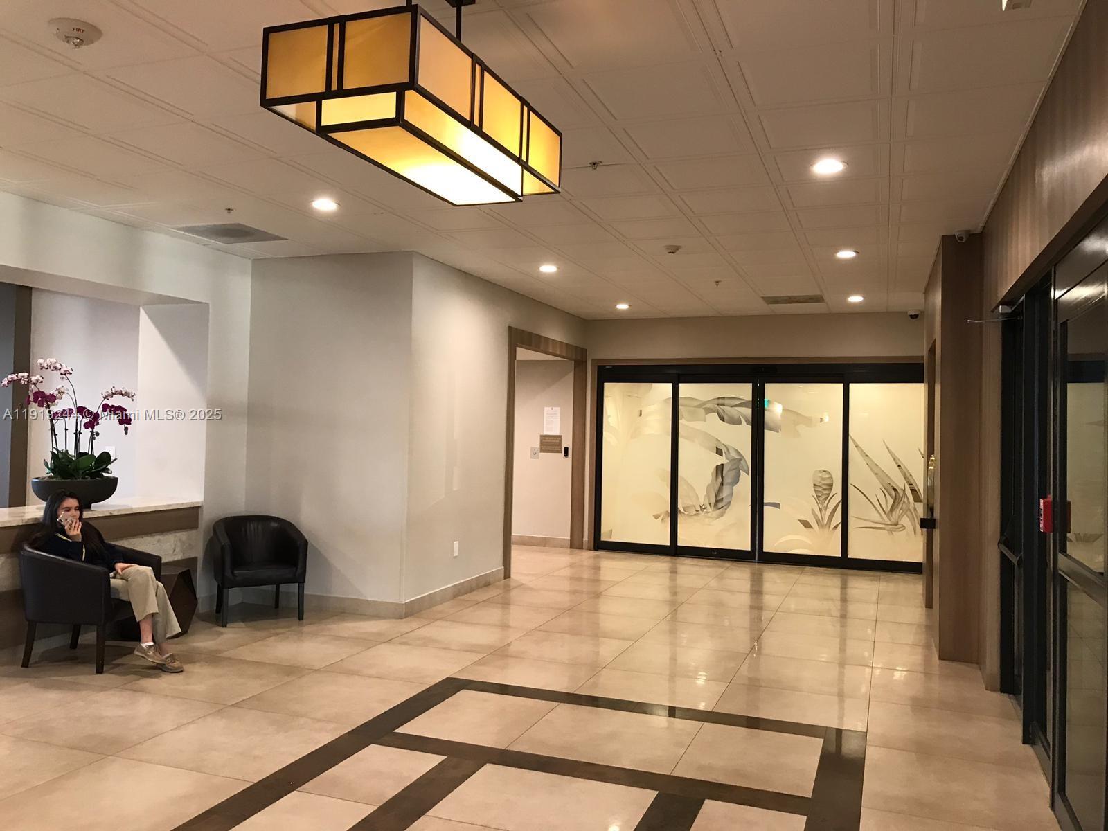 FLAMENCO CONDO TOWER I - Residential