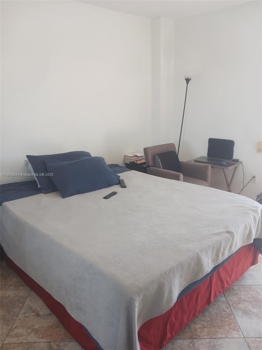 FLAMENCO CONDO TOWER I - Residential