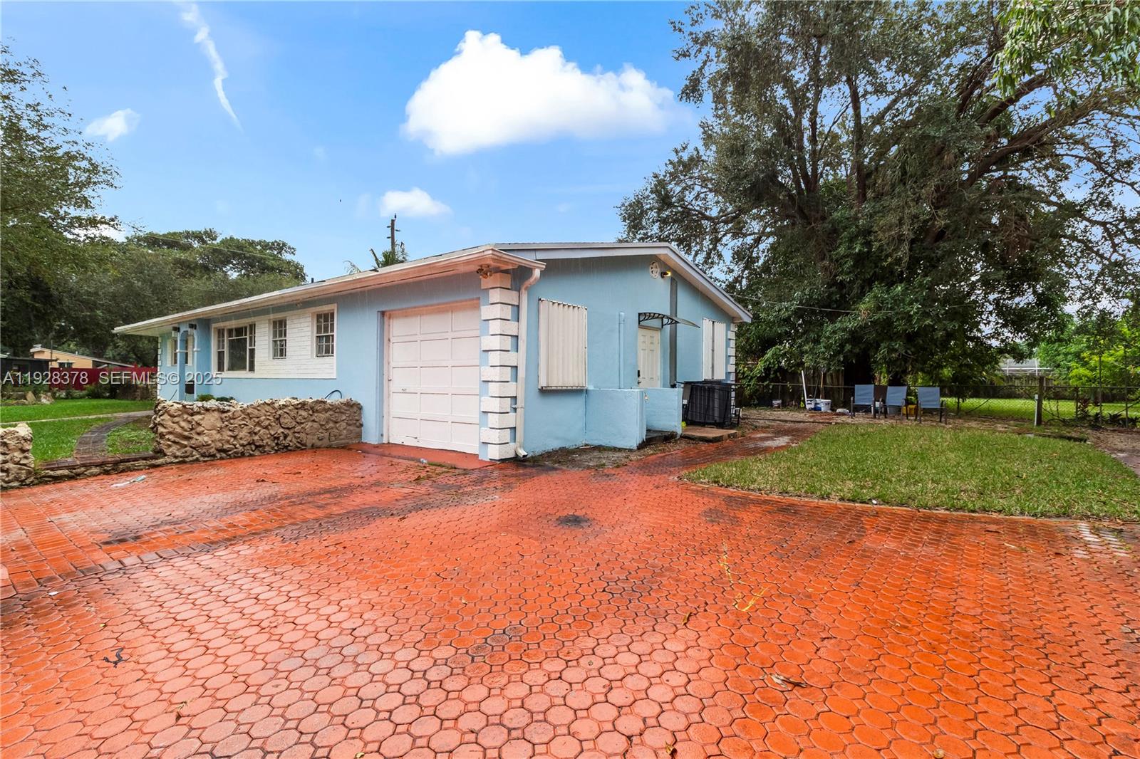 MIAMI GARDENS ESTATES SEC - Residential
