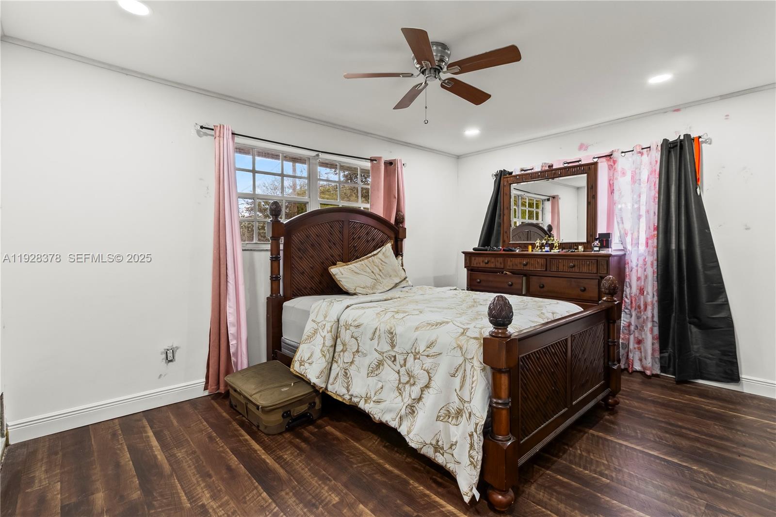 MIAMI GARDENS ESTATES SEC - Residential