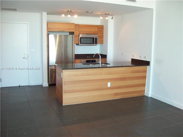 3301 NE 1st Ave H1705