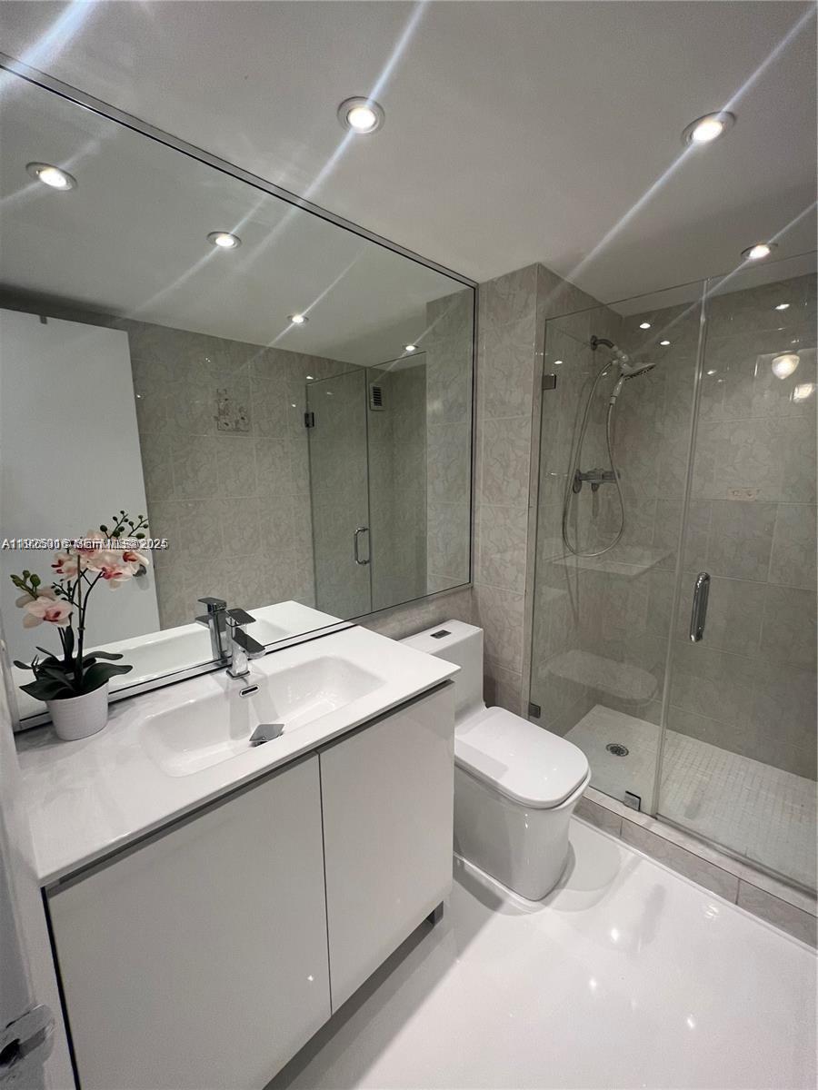 OCEANSIDE PLAZA CONDO - Residential