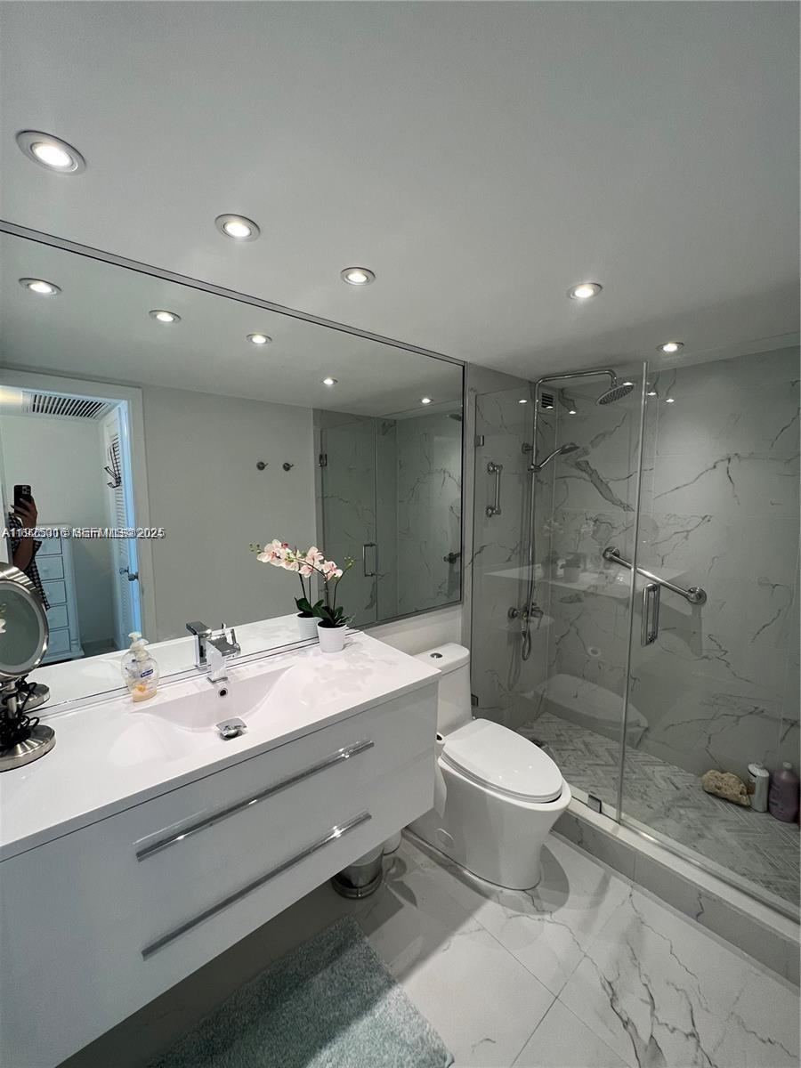 OCEANSIDE PLAZA CONDO - Residential