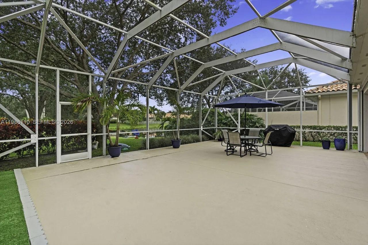 RIVERWALK 3 - Residential