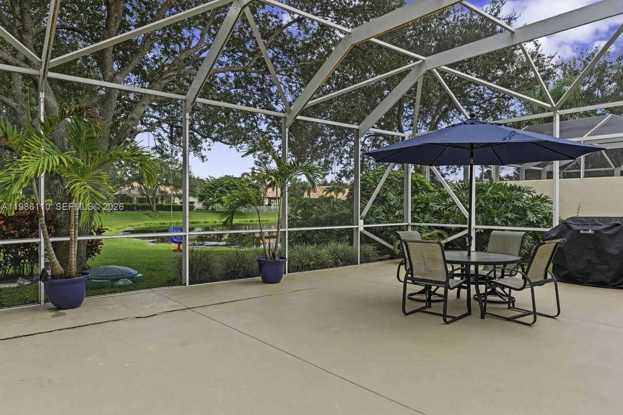 RIVERWALK 3 - Residential