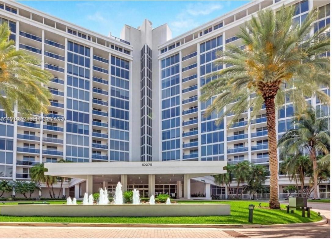 HARBOUR HOUSE - Residential