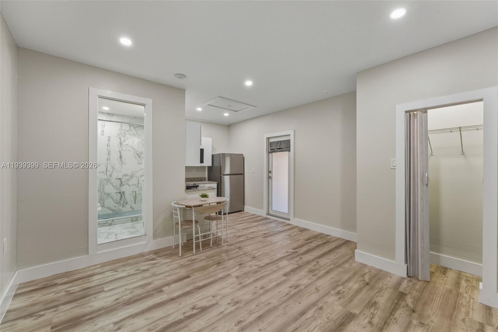 AILEEN-SUSAN - Residential Lease