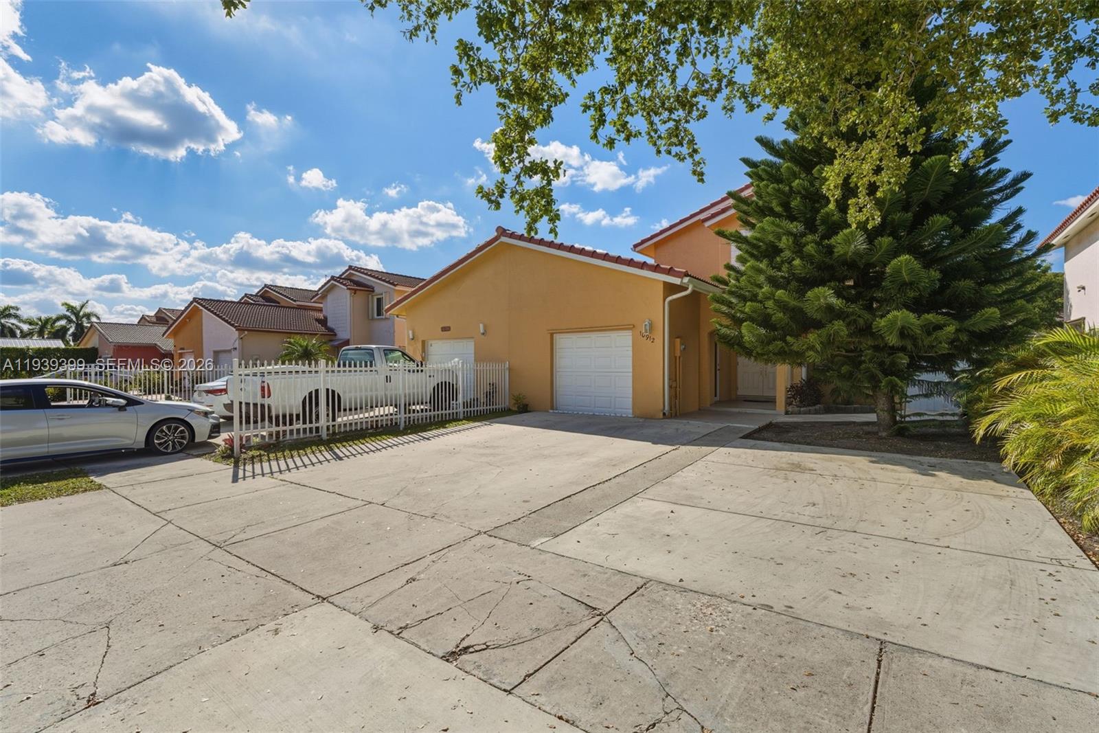 AILEEN-SUSAN - Residential Lease