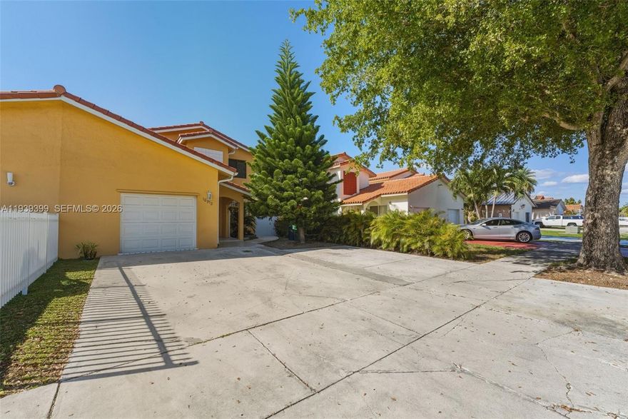 Fully updated efficiency for rent in West Kendall with all utilities included. This move-in ready efficiency offers a modern, clean layout with updated finishes throughout, making it an excellent option for a single tenant seeking comfort and convenience. The space is thoughtfully designed to maximize functionality while maintaining privacy.
Located in the heart of West Kendall, this rental provides easy access to Kendall Drive (SW 88th St), Florida’s Turnpike, shopping centers, grocery stores, and local dining. Enjoy proximity to Publix, Target, Costco, and major commuter routes connecting to Doral, Downtown Miami, and surrounding areas.
All utilities included—electricity, water, and internet—offering hassle-free living with predictable monthly costs. Situated in a quiet residential neighborhood, this efficiency is ideal for professionals, students, or anyone looking for a well-maintained rental in the 33186 area.