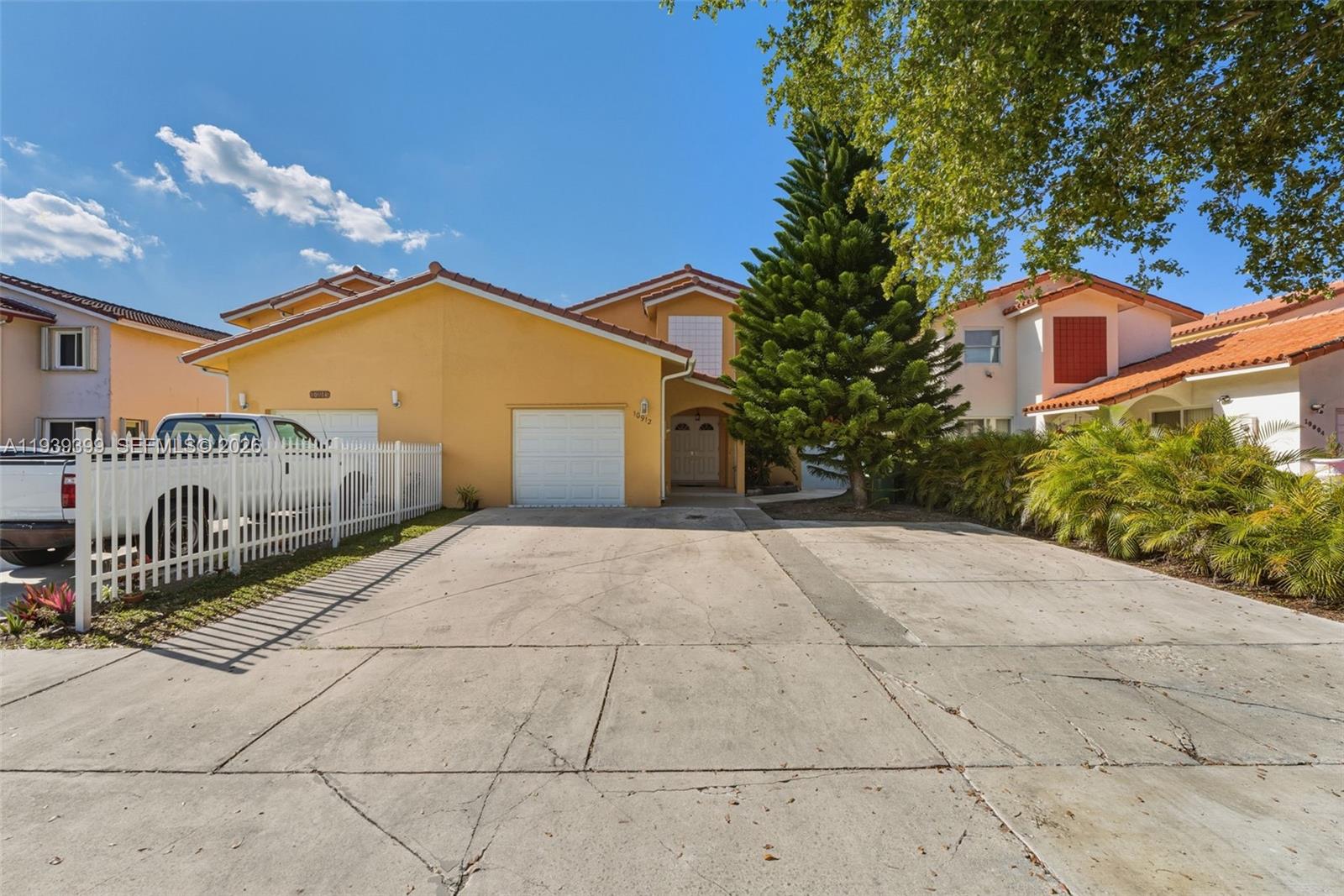 AILEEN-SUSAN - Residential Lease